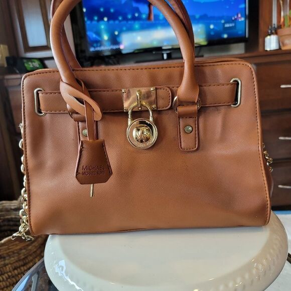 Michael Kors Medium Size Hamilton Tote - Picture 1 of 7